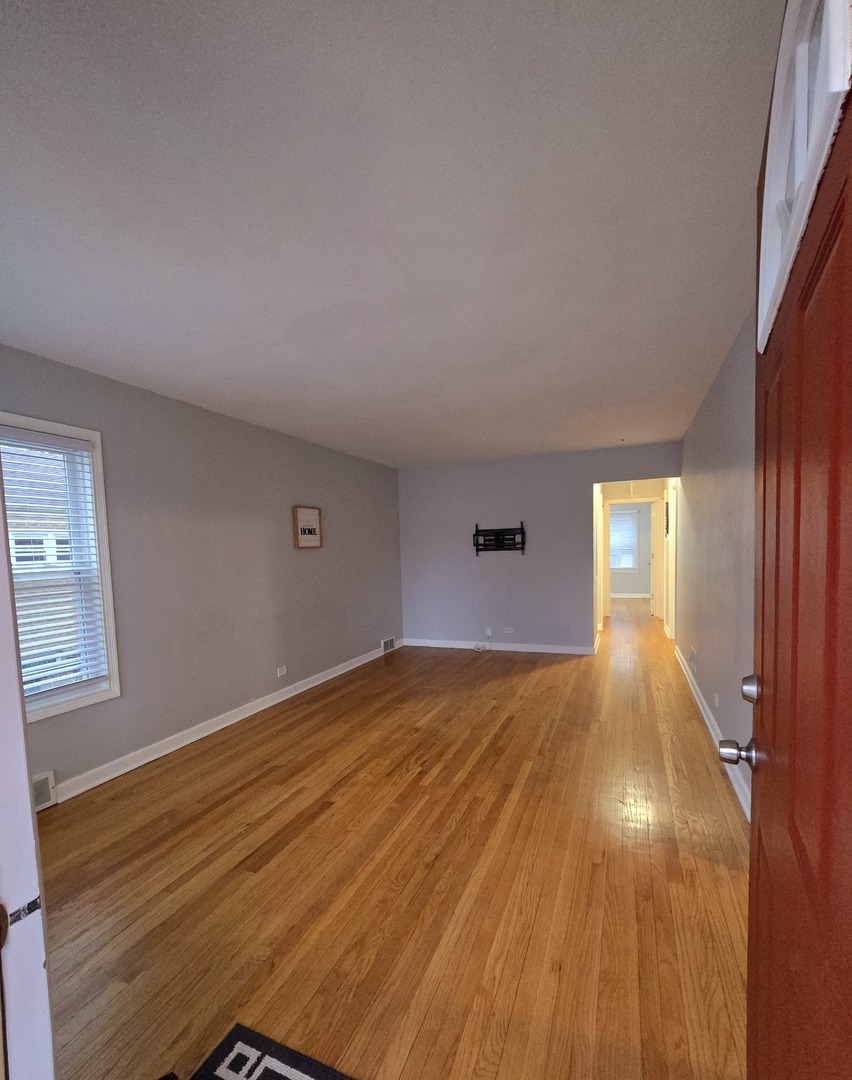 18536 Morris Avenue Homewood, IL 60430 - Photo 2 of 17