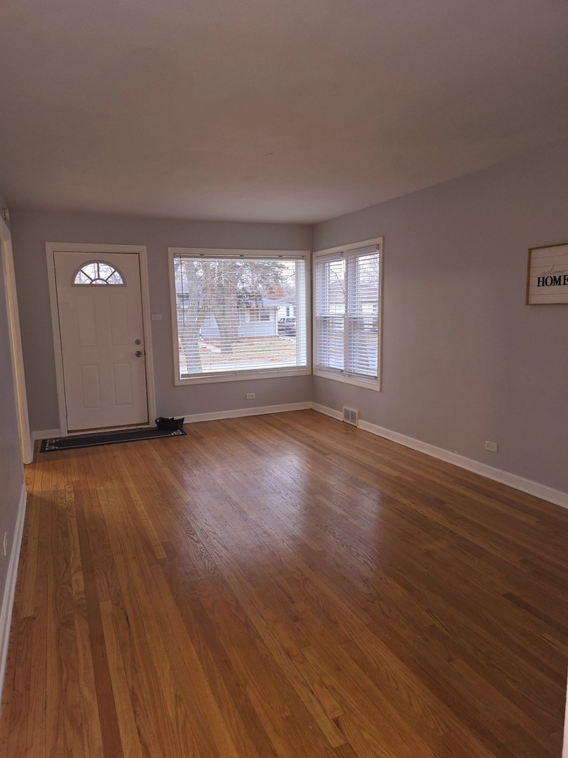 18536 Morris Avenue Homewood, IL 60430 - Photo 4 of 17