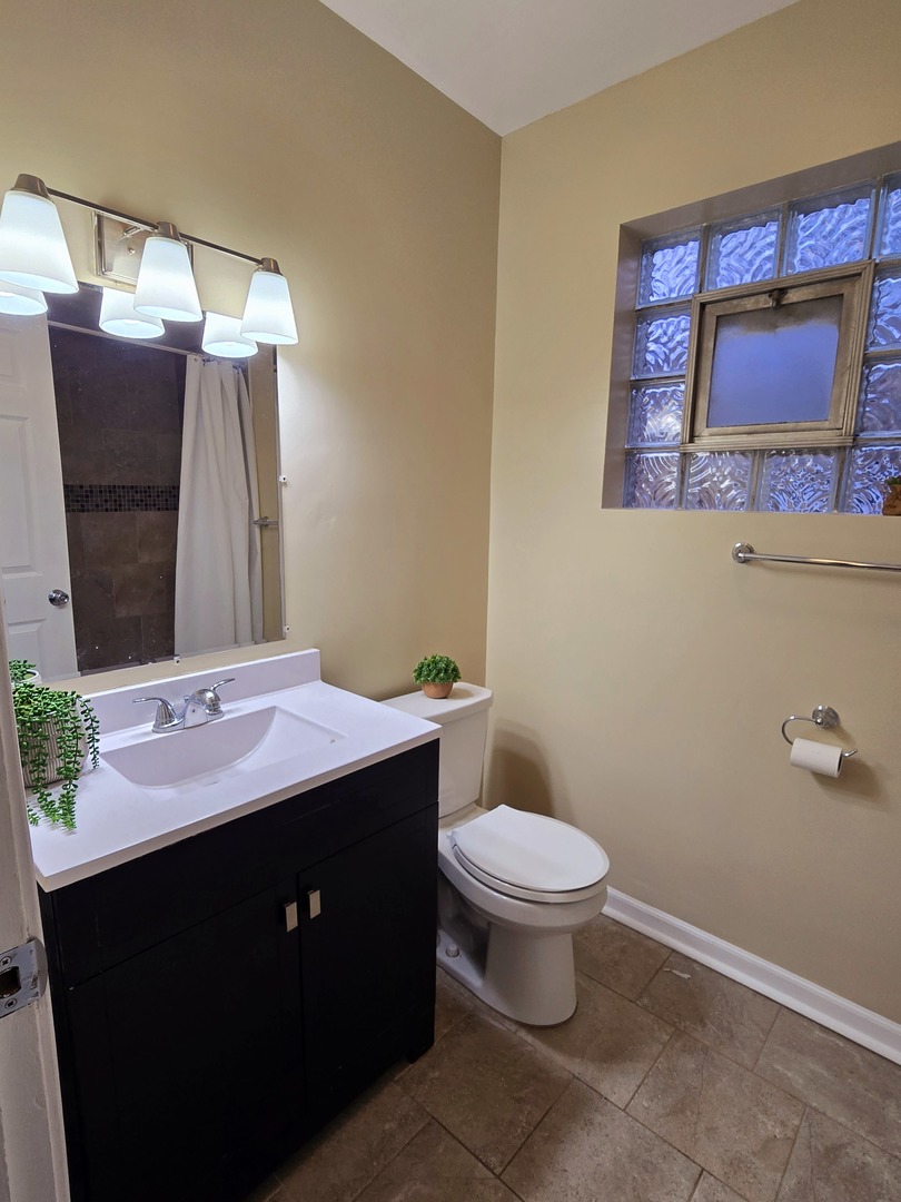 18536 Morris Avenue Homewood, IL 60430 - Photo 10 of 17