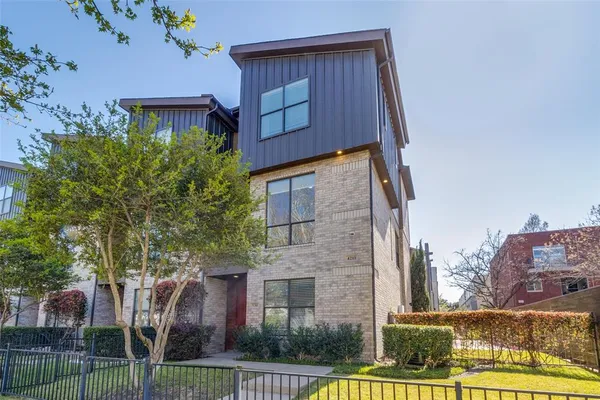 $575,000 | 4211 Rawlins Street, Unit 530, Dallas, TX 75219