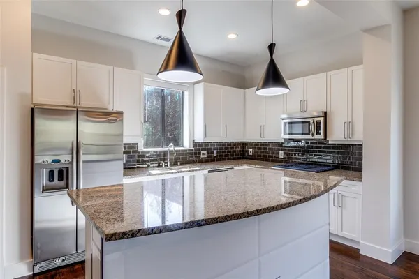 $575,000 | 4211 Rawlins Street, Unit 530, Dallas, TX 75219