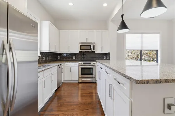 $575,000 | 4211 Rawlins Street, Unit 530, Dallas, TX 75219