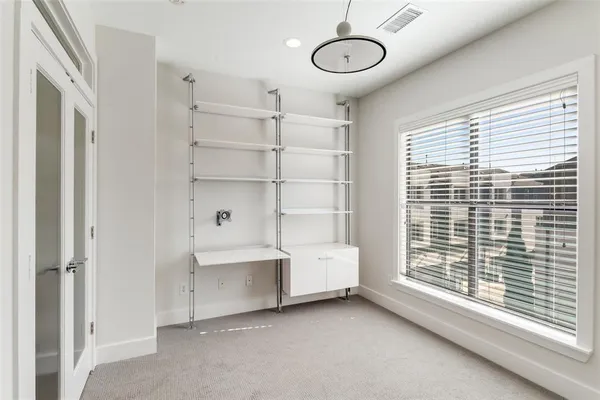 $575,000 | 4211 Rawlins Street, Unit 530, Dallas, TX 75219