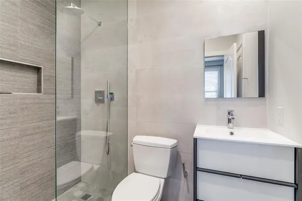 $575,000 | 4211 Rawlins Street, Unit 530, Dallas, TX 75219
