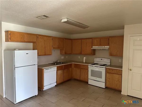 $1,077 | 103 Castellon Court, Unit A, Killeen, TX 76542