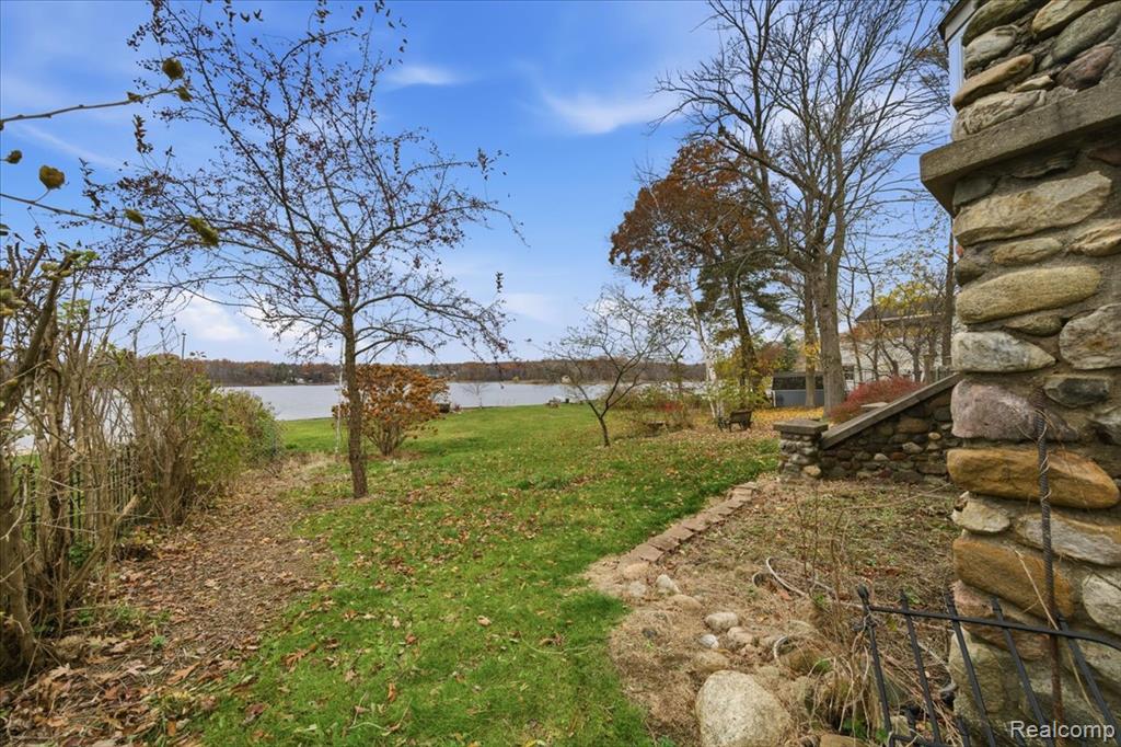 5896 Silver Birch Road Ortonville, MI 48462 - Photo 39 of 76