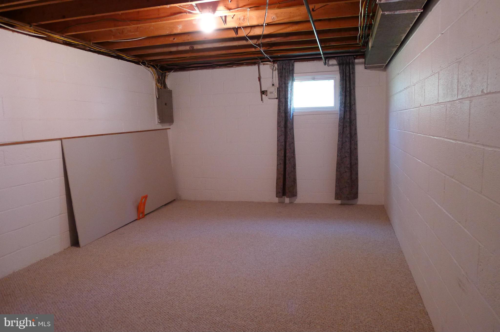 6226 Alberta Street Springfield, VA 22152 - Photo 18 of 20 Interior (General)
