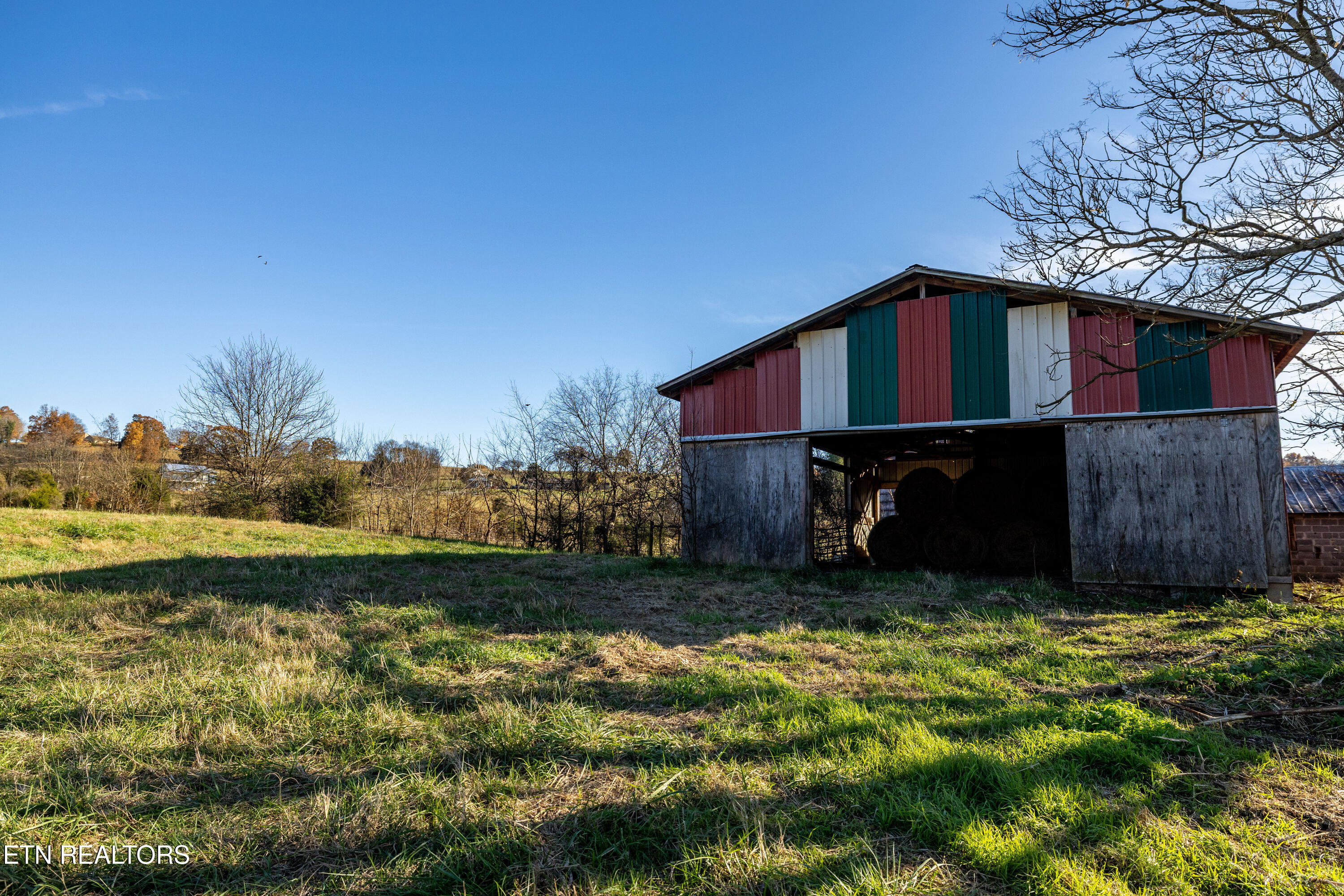 11360 Roberson Spring Road Loudon, TN 37774 - Photo 4 of 44 11360RobersonSpringsRd-3