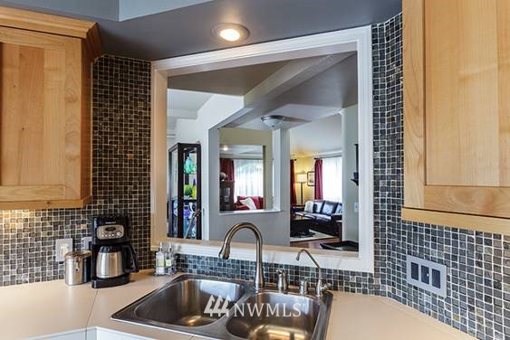 311 East Wiser Lake Road Lynden, WA 98264 - Photo 6 of 16