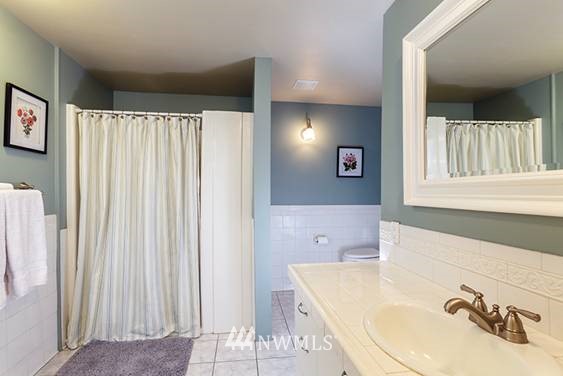 311 East Wiser Lake Road Lynden, WA 98264 - Photo 8 of 16