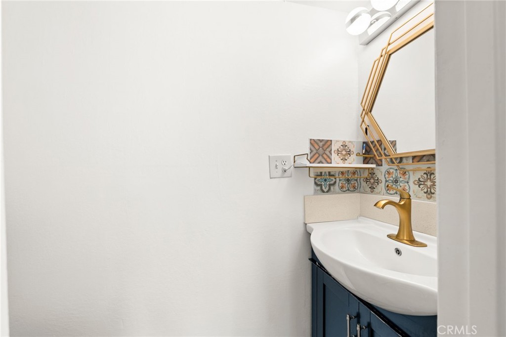 16629 Montego Way Tustin, CA 92780 - Photo 10 of 35