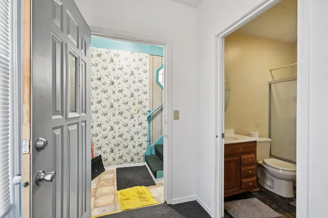 $299,000 | 612 Bush Avenue, St. Paul, MN 55130