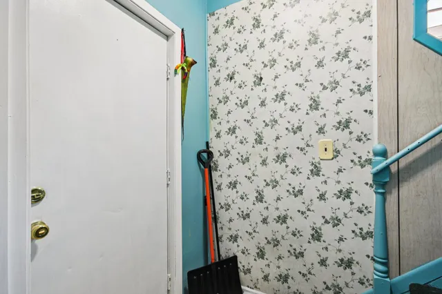 $299,000 | 612 Bush Avenue, St. Paul, MN 55130