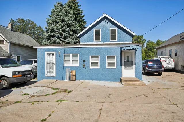 $299,000 | 612 Bush Avenue, St. Paul, MN 55130