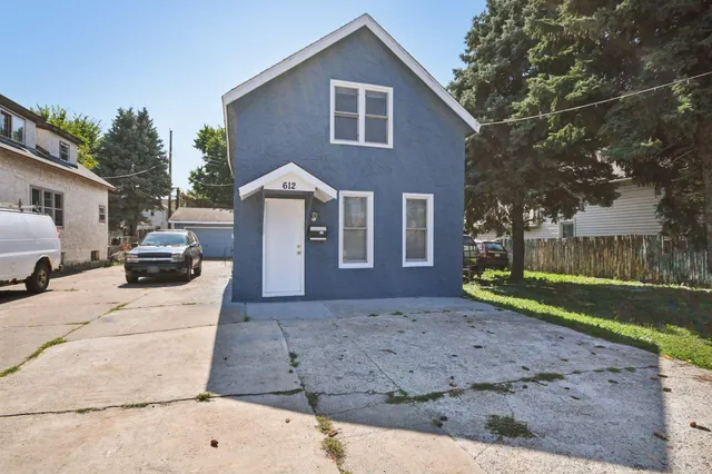 $299,000 | 612 Bush Avenue, St. Paul, MN 55130