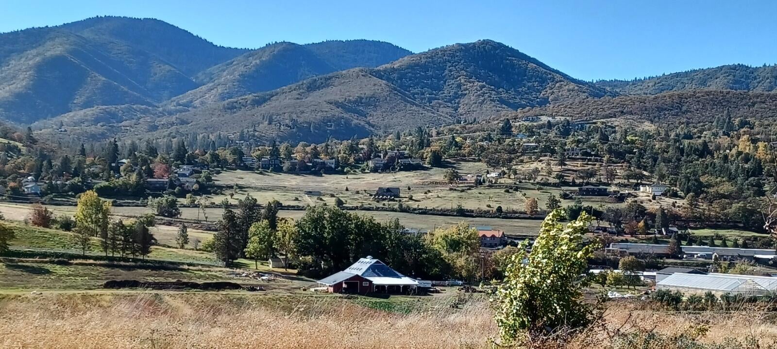 552 Eagle Mill Road Ashland, OR 97520 - Photo 10 of 16 Pic 2__Nov 2023