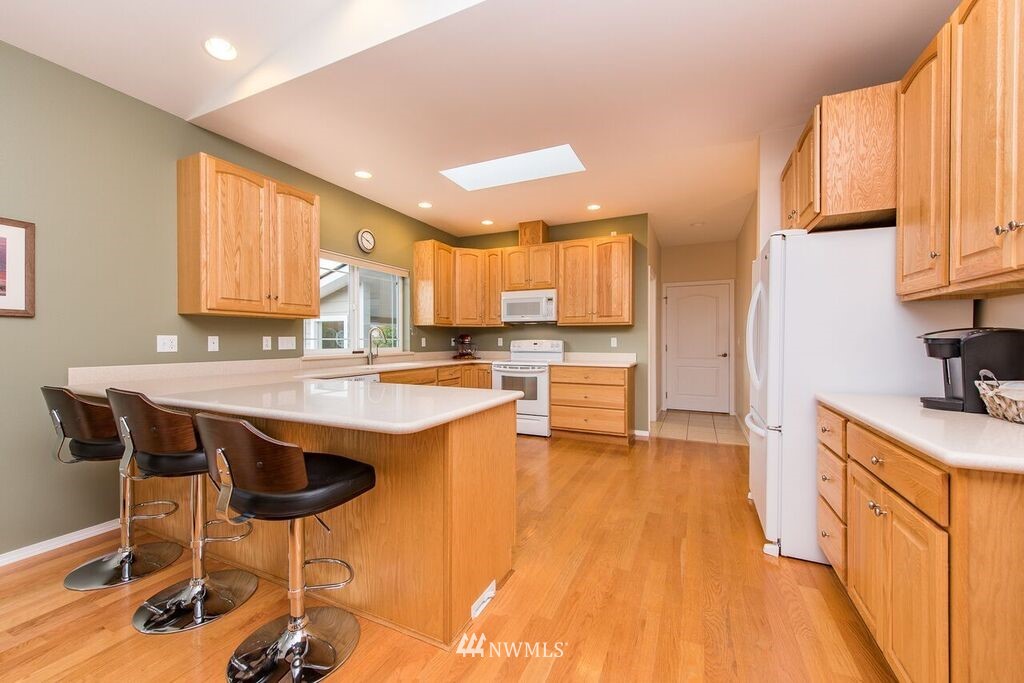95 Viking Way Sequim, WA 98382 - Photo 5 of 25 Gallery Image 5