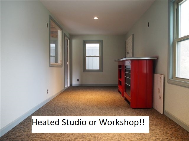 421 Main Street Gorham, NH 03581 - Photo 2 of 9 Gallery Image 2