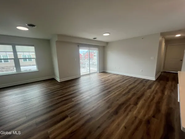 $2,468 | 60 Weibel Avenue, Unit 1FL202, Saratoga Springs, NY 12866