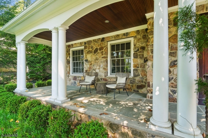 19 Hilltop Road Short Hills, NJ 07078 - Photo 2 of 34