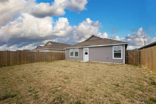 $2,050 | 1207 Tallow Trail, Princeton, TX 75407