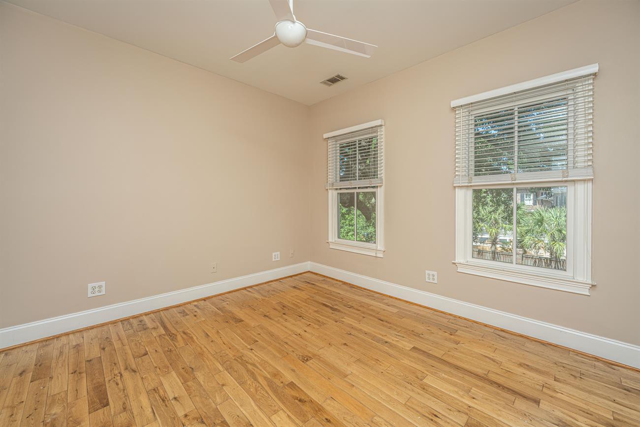 34 Eastlake Road Mount Pleasant, SC 29464 - Photo 18 of 23 34 Eastlake - Bedroom #3 - toward window