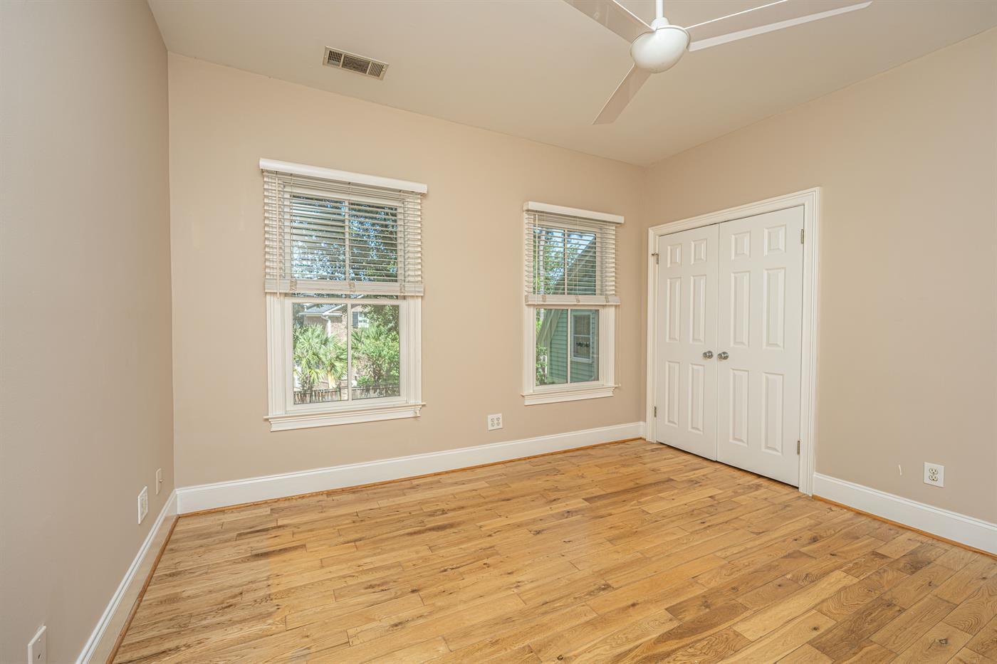 34 Eastlake Road Mount Pleasant, SC 29464 - Photo 19 of 23 34 Eastlake - Bedroom #3, showing close