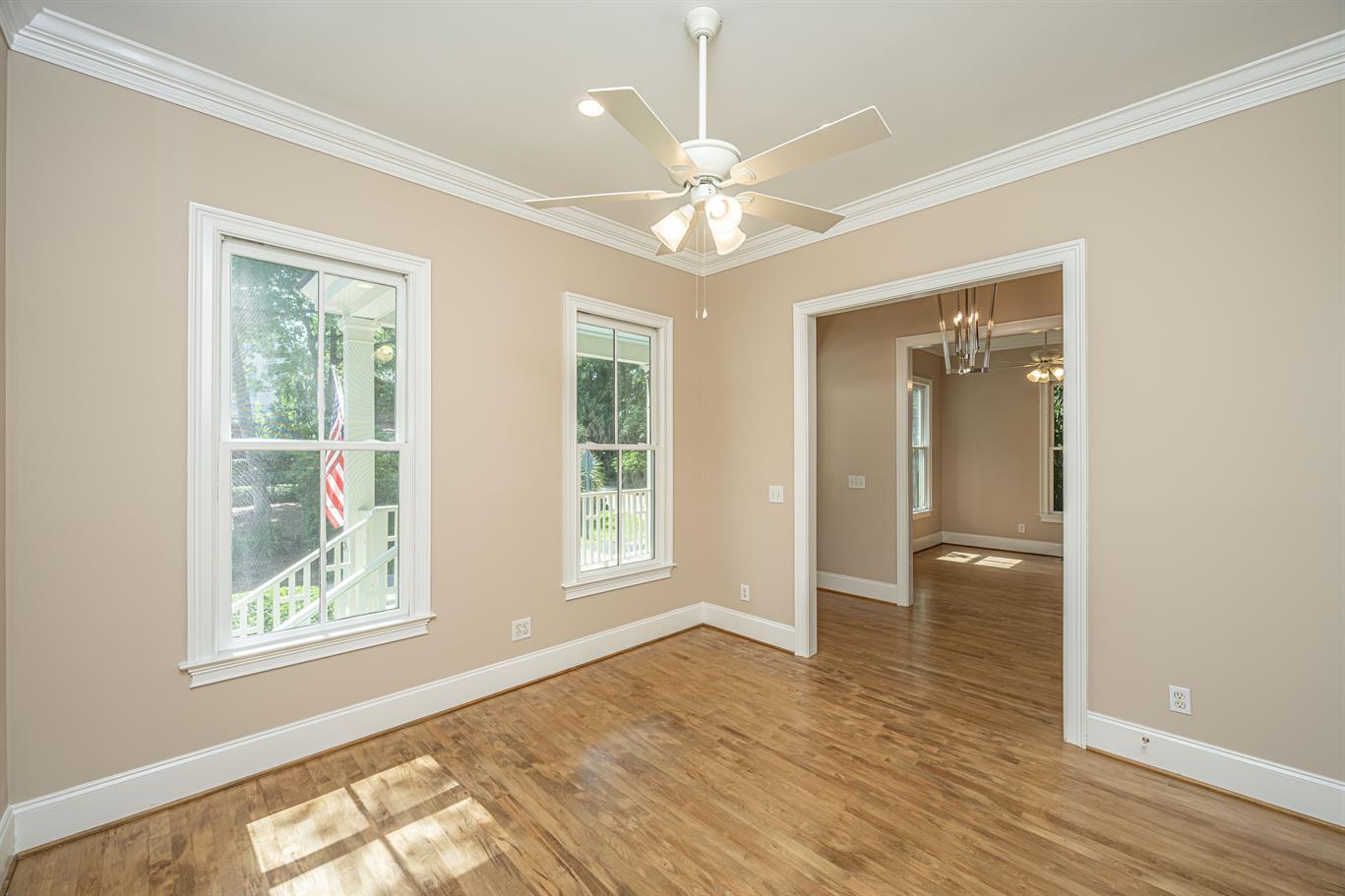 34 Eastlake Road Mount Pleasant, SC 29464 - Photo 20 of 23 34 Eastlake - Dining Room toward hallway