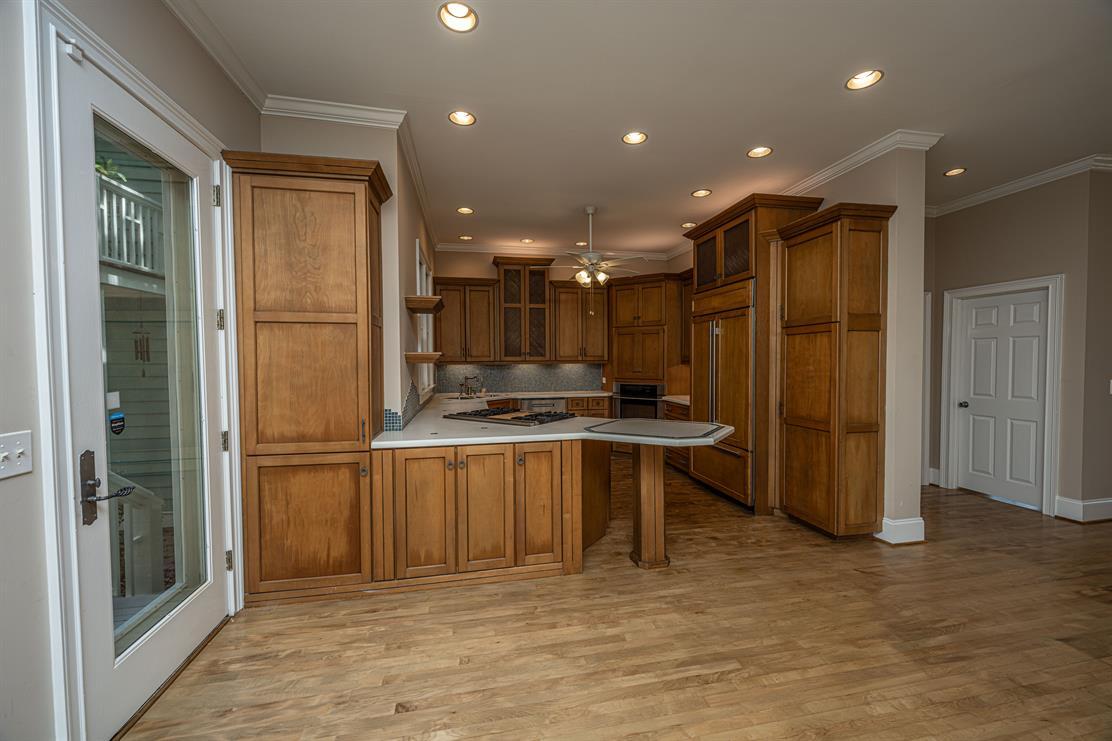 34 Eastlake Road Mount Pleasant, SC 29464 - Photo 8 of 23 34 Eastlake - Kitchen overall from Famil