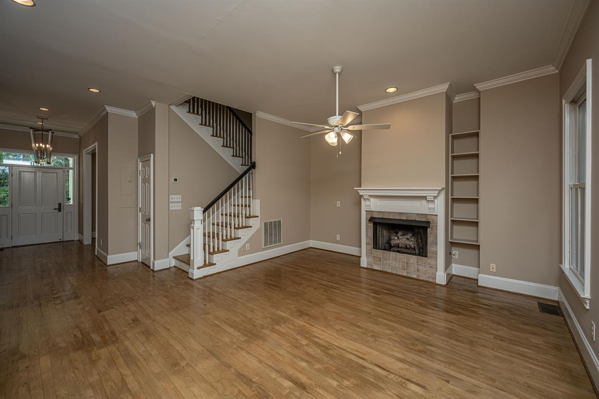 34 Eastlake Road Mount Pleasant, SC 29464 - Photo 10 of 23 34 Eastlake - Great Room showing stairs,