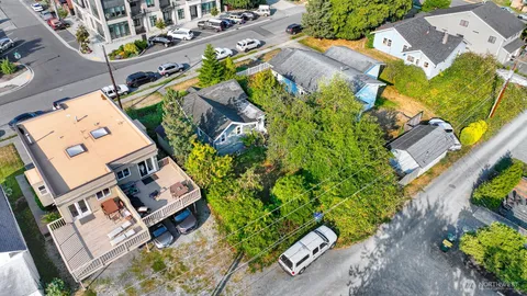 $825,000 | 1302 Larrabee Avenue, Bellingham, WA 98225