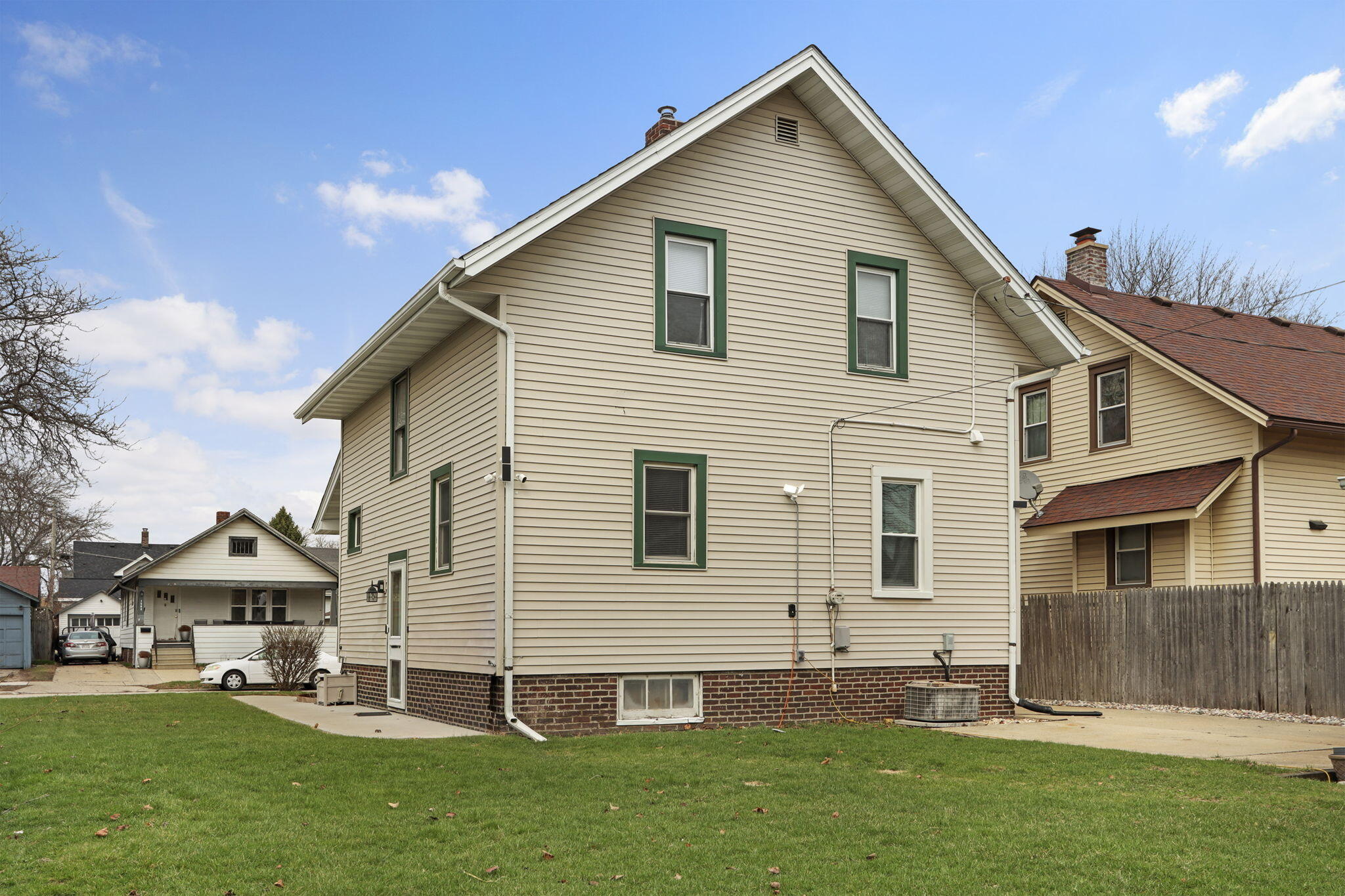 1501 73rd Street Kenosha, WI 53143 - Photo 16 of 17 IMG_8243