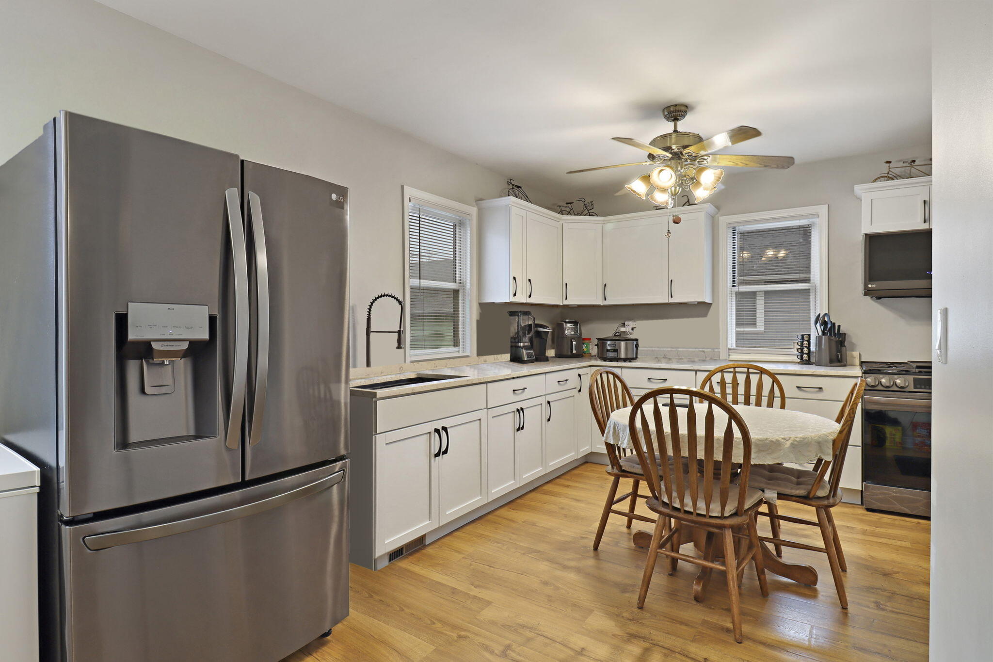 1501 73rd Street Kenosha, WI 53143 - Photo 8 of 17 IMG_8234