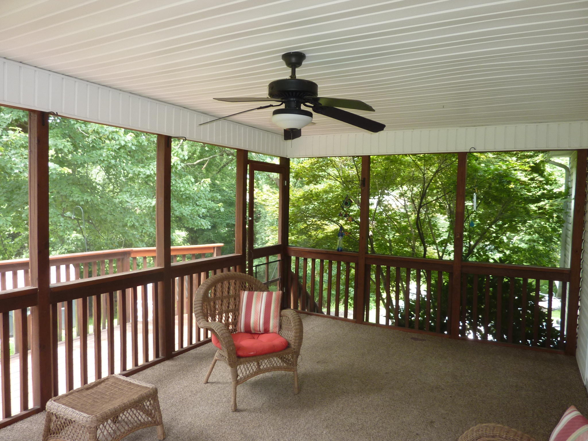 606 Diamond Road Salem, VA 24153 - Photo 11 of 23 P1040488