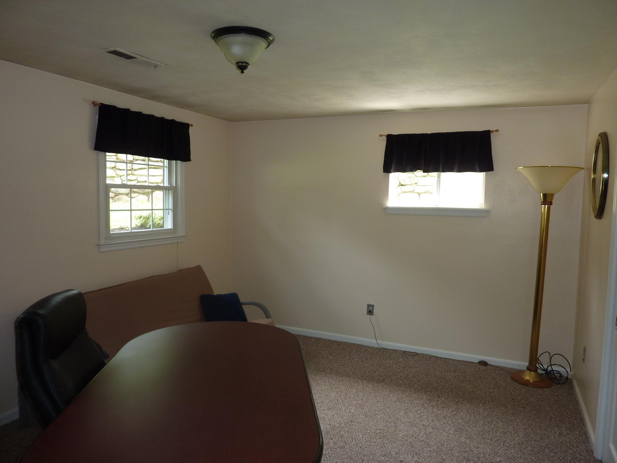 606 Diamond Road Salem, VA 24153 - Photo 22 of 23 P1040497