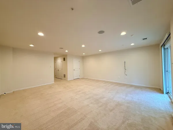 $2,900 | 7296 Dorchester Woods Lane, Hanover, MD 21076