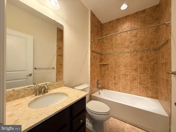 $2,900 | 7296 Dorchester Woods Lane, Hanover, MD 21076