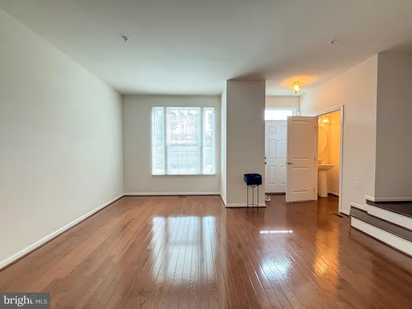 $2,900 | 7296 Dorchester Woods Lane, Hanover, MD 21076