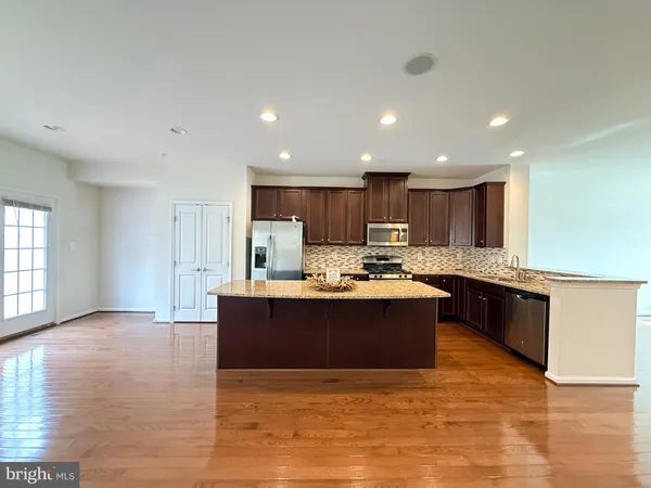 $2,900 | 7296 Dorchester Woods Lane, Hanover, MD 21076