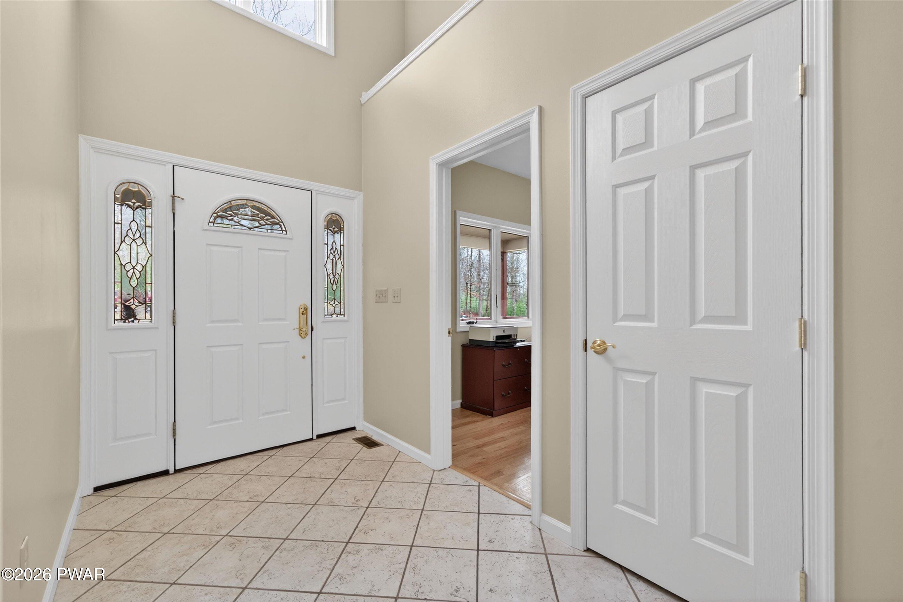 117 Stone Ridge Lane Milford, PA 18337 - Photo 8 of 44