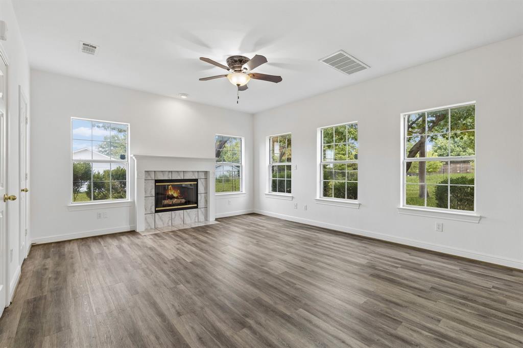 1609 Blackburn Road Sachse, TX 75048 - Photo 9 of 30 Gallery Image 9