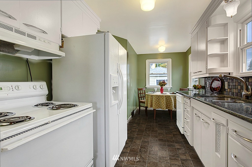 524 North 72nd Street Seattle, WA 98103 - Photo 6 of 10 Gallery Image 6