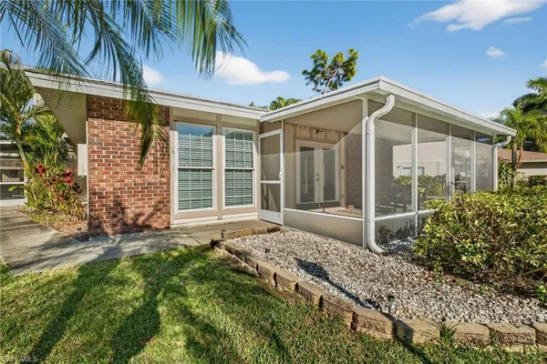 $2,000 | 3372 Alouette Circle, Unit 1, Fort Myers, FL 33907