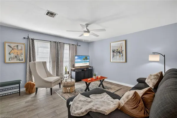 $2,000 | 3372 Alouette Circle, Unit 1, Fort Myers, FL 33907