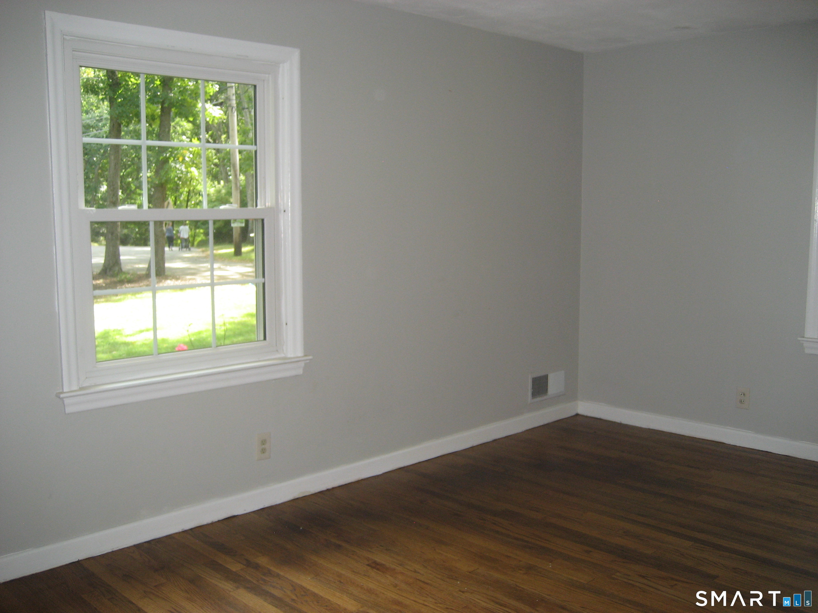 60 Mohegan Road Norwich, CT 06360 - Photo 14 of 18 Gallery Image 14