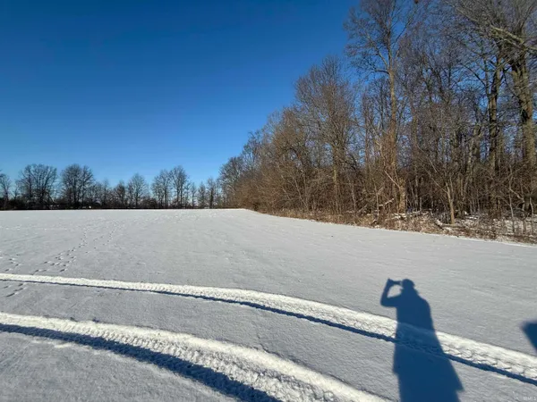 $499,000 | 5141 East 300 South, Hartford City, IN 47348