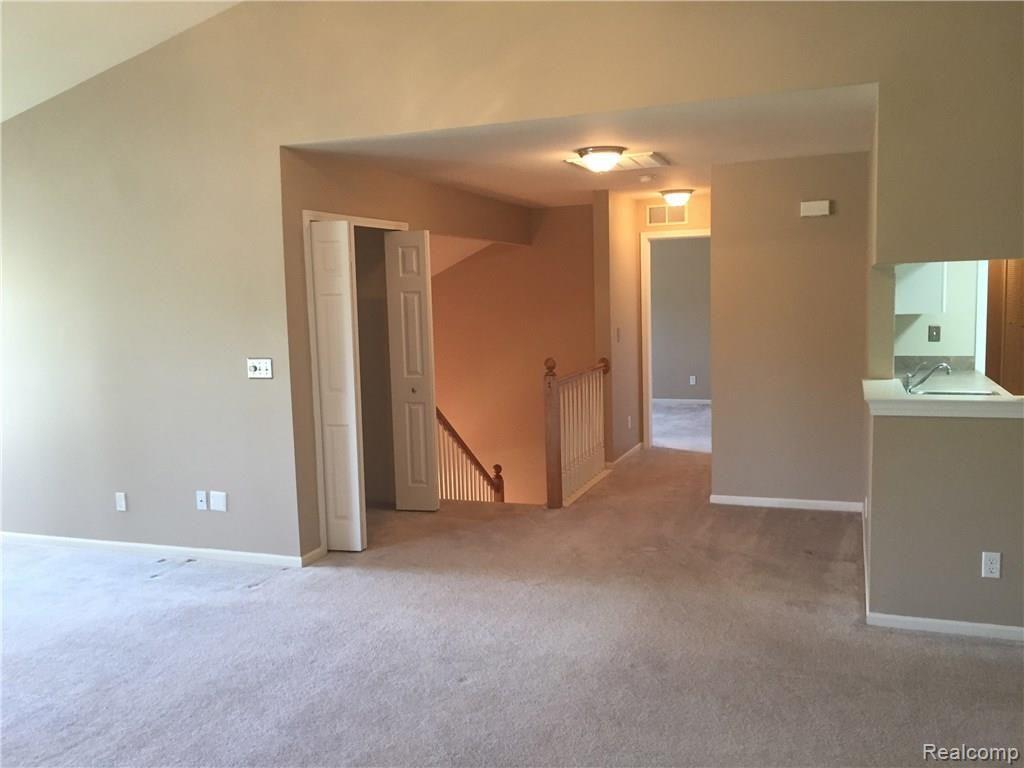 3697 Oakmonte Boulevard Rochester, MI 48306 - Photo 10 of 28