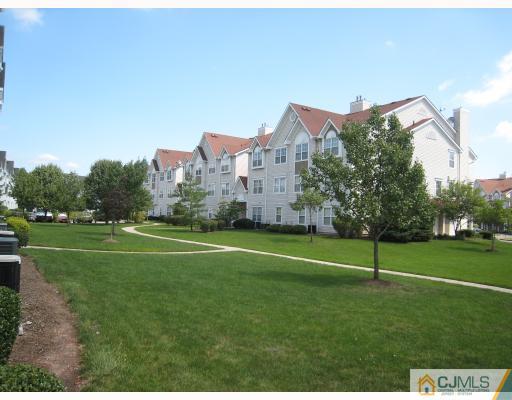 64 Prestwick Way Edison, NJ 08820 - Photo 10 of 10 Gallery Image 10