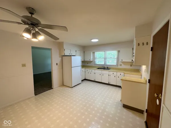 $1,500 | 1222 Richfield Lane, Avon, IN 46123
