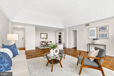 $349,900 | 700 7th Street Southwest, Unit 826, Washington, DC 20024